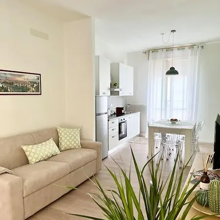 Casa In Centro Storico Di Garda Сasa de vacaciones Castelnuovo del Garda